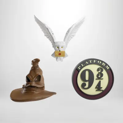 KOMPLET 3 BOŽIČNIH OKRASKOV HARRY POTTER - KLOBUK ZA RAZVRŠČANJE, ANDEN 9 3/4 IN HEDWIG