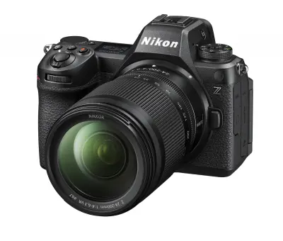 NIKON Z6III KIT 24-200