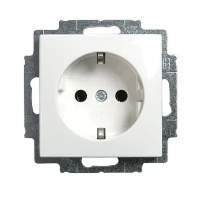 Busch-Jaeger SCHUKO vtičnica Safety+ 20 EUCB-F-45M