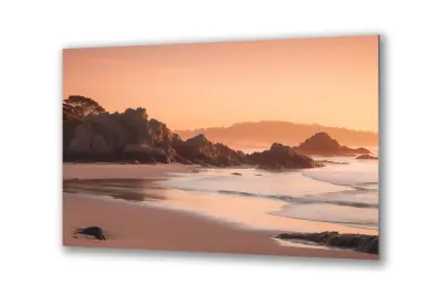 Slika na steklu naravna plaža skale pesek zahod okrasna slika 90x60 cm