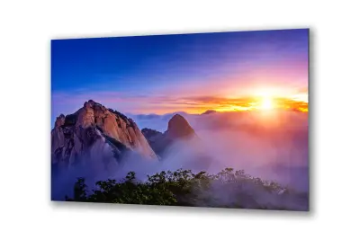 Slika na steklu naravni sončni vzhod v gorah okrasna slika 90x60 cm