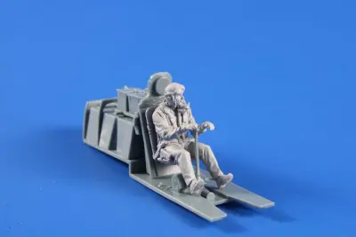 P-51D Mustang Pilot ETO, Seated