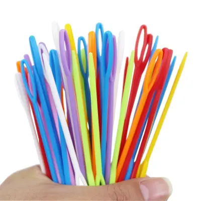 Plastične tope igle z velikim očesom (paket 50 kosov)  S