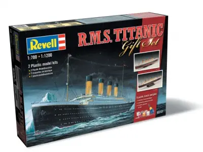 SET R.M.S. Titanic