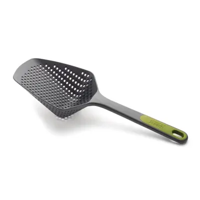 Žlica z režami JJ-L Scoop Plus, črna in zelena