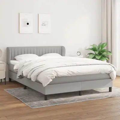 The Living Store Box spring postelja z vzmetnico svetlo siva 140x200 cm blago - Box Spring Postelja