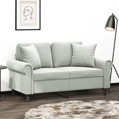 The Living Store Kavč dvosed z okrasnimi blazinami svetlo siv 120 cm žamet - Dvosed