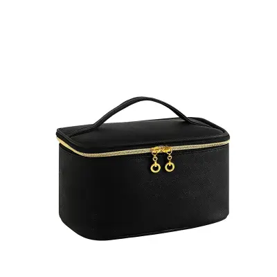 Enobarvna kozmetična torbica iz prešitega blaga Black