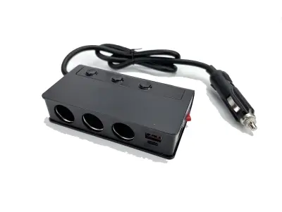 Avtomobilski polnilec, 3-portni USB polnilec z LED zaslonom