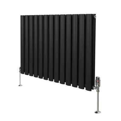 Ovalni stebričasti radiator in ventili – 600 mm x 780 mm – črn