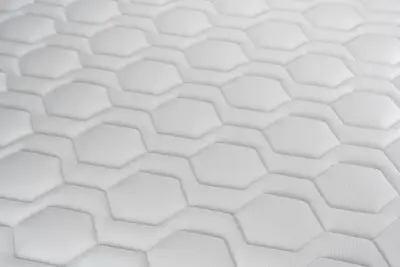 Kompletni paket za posteljo - Vzmetnica 160x200 cm + vzmetnica z letvami (komplet) + 2 vzglavnika + odeja - Vital Spa
