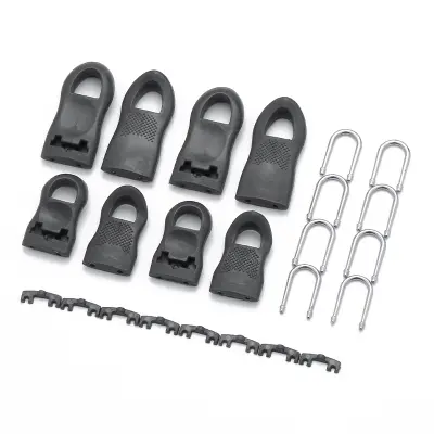 Paket 8 kosov večnamenskih zadrg - velikih in majhnih (po 4) - črn