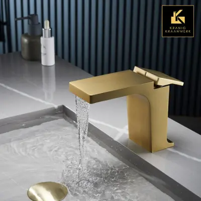 Kopalnica | Dizajn Mešalna pipa | Pipa za umivalnik in fontano | Test vode | Minimalizem