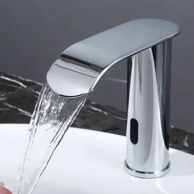 Stilska senzorska pipa | Brez dotika | WC soba | Kopalnica | Vroča ali hladna voda | Slog