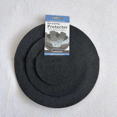 Komplet 12 okroglih podstavkov za lončke - črna