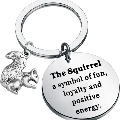 Srčkan obesek za ključe z veverico iz nerjavečega jekla za ljubitelje živali   A