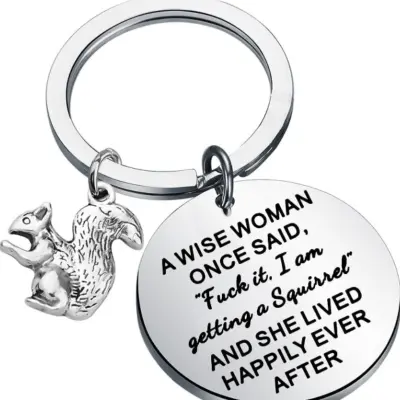 Srčkan obesek za ključe z veverico iz nerjavečega jekla za ljubitelje živali   C