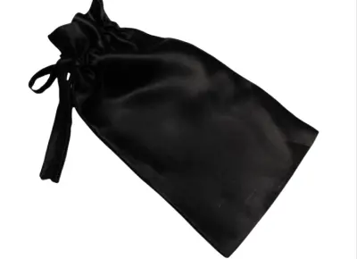 Dvoslojna svilena torbica za nakit Black