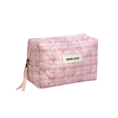 Vezena sanjska kozmetična torbica Pink