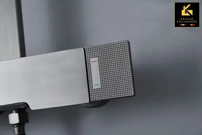 Pipa za prho | Nadometna tuš garnitura | Devone | Robusten in eleganten