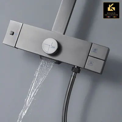 Pipa za prho | nadometna tuš garnitura | z zaslonom in fiksno palico | Kotni slog | Birthe