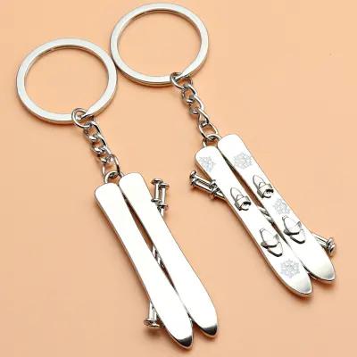 Obesek za ključe za deskanje na snegu - Darilo za zimske športe