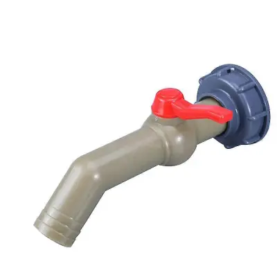 Zamenjava priključka cevi rezervoarja za vodo iz plastičnega adapterja za vrtno cev IBC