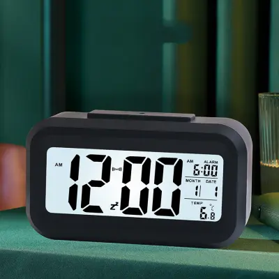 Črna digitalna budilka LED zaslon