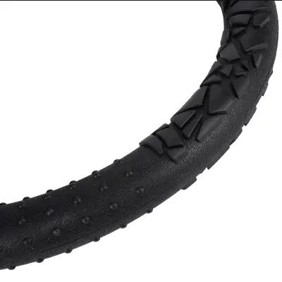 Silikonski volanski ovitek - zračen in udoben Black  Debela