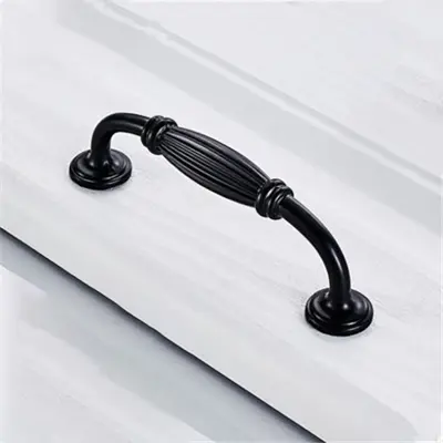 Ročaj omarice iz aluminijeve zlitine - sodoben slog, razmik med luknjami 128 mm   Model 8