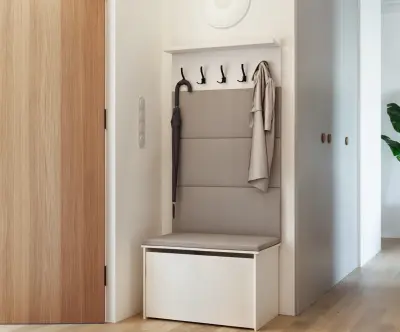 Omara za čevlje s sedežem in obešalnikom ANDY