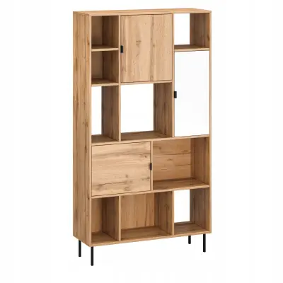 Sodobna bela knjižna omara Wotan na kovinskih nogah