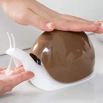Prikupen dozirnik za milo v obliki polža za kuhinjo, kopalnico itd. (120 ML) (rjav)