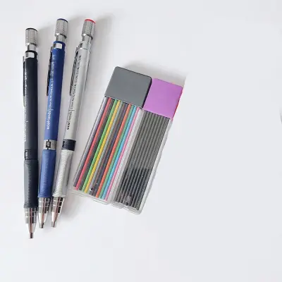 5-delni set mehanskih svinčnikov z 2 etuiji in mizicami