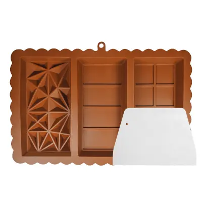 3-v-1 Kalup za čokolado s strgalom - Rjav silikon