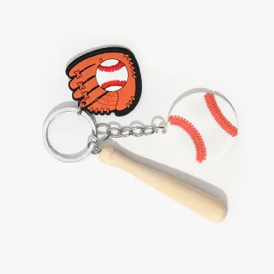 Akrilni obesek za ključe za baseball - eleganten dodatek za avto in ključe   Model 2