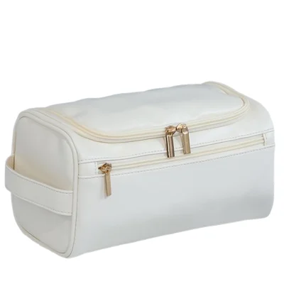 Elegantna in prostorna moška toaletna torbica Beige
