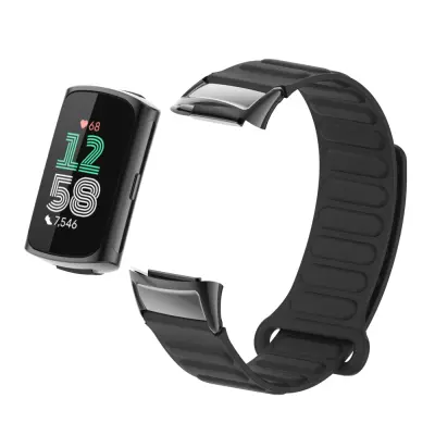 Magnetni silikonski pašček za Fitbit Charge 5 s kovinsko glavo Black