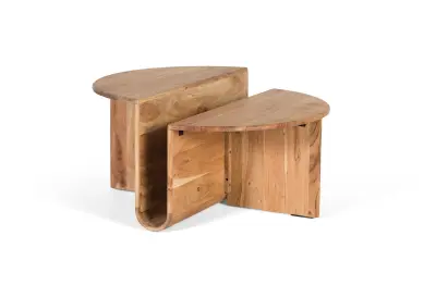 Klubska mizica iz akacijevega lesa z vgrajenim stojalom za revije