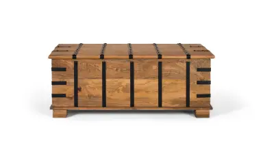 Miza iz masivnega mangovega lesa z naravnim zaključkom