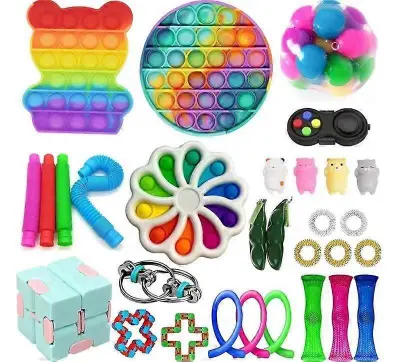 Božični adventni koledar Nova božična škatla za senčila DIY igrače za dekompresijo in dekompresijo Darilna škatla za 24-dnevno odštevanje