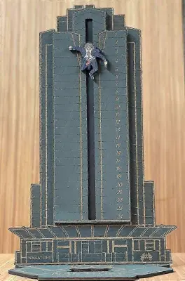 2025 Adventni koledar Die Hard - Hans Gruber Falling Off Nakatomi Plaza - omejena izdaja