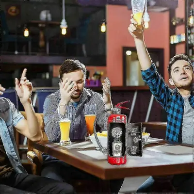 Škatla za vino v mini baru za dekoracijo doma z dizajnom gasilnega aparata