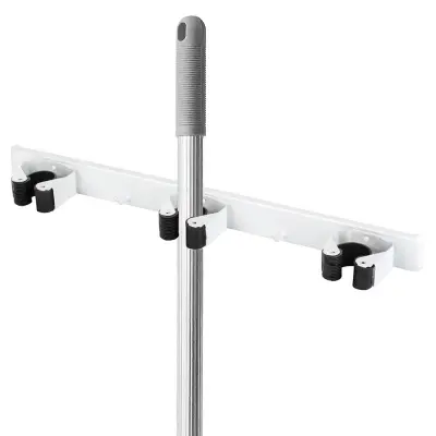 Trojni mop, metla in stojalo za orodje