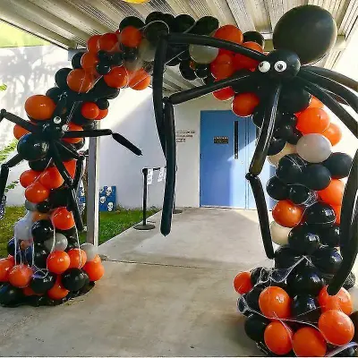 Halloween Balloon Arch Garland Kit Big Spider DIY Baloons Latex Balloons Kit with Eye Balloons for Halloween Party Home Garden Outdoor