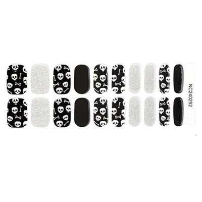 Sijoče v temi pol utrjene gel nalepke za nohte za noč čarovnic