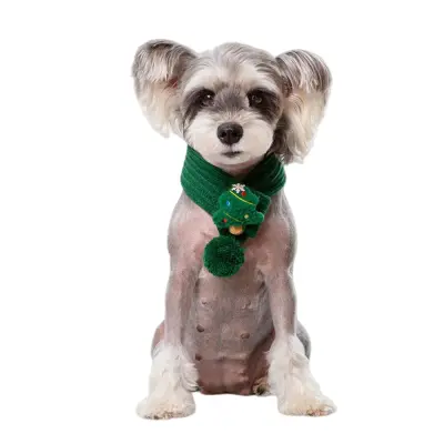 Zeleni božični šal za hišne ljubljenčke - pleten material, mehak in zračen ovratnik za mačke in pse  S