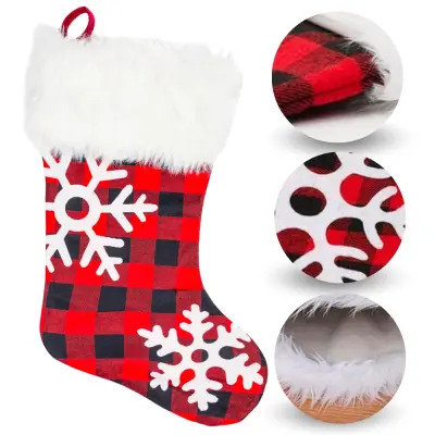 Božična nogavica s karo vzorcem, darila, obesek, kamin, okrasek za božično drevo