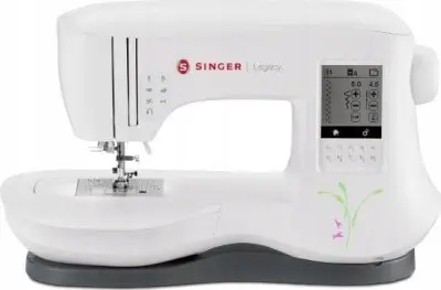 Šivalni stroj Singer LEGACY C440 z 200 vzorci, bela