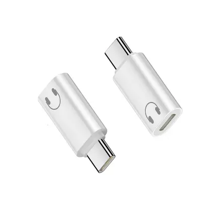 Lightning ženski na USB-C moški adapter za slušalke za vrhunski zvok